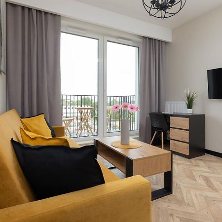 Home Factory Estate Praga Kotsisa By Noclegi Renters Varşova Dış mekan fotoğraf
