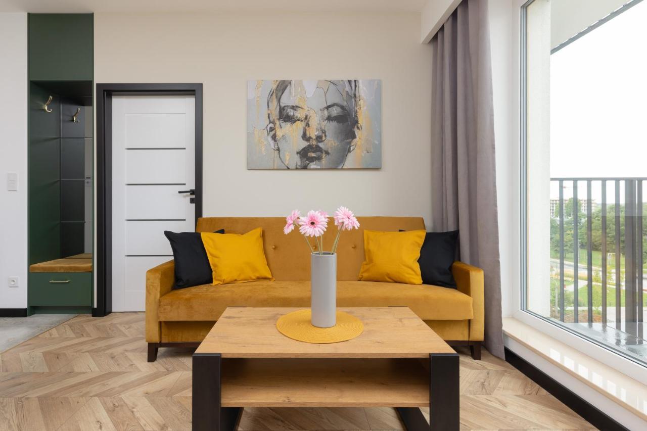 Home Factory Estate Praga Kotsisa By Noclegi Renters Varşova Dış mekan fotoğraf