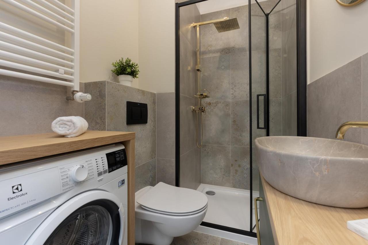 Home Factory Estate Praga Kotsisa By Noclegi Renters Varşova Dış mekan fotoğraf